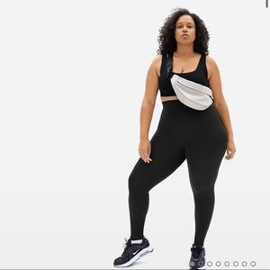 Everlane ReNew Leggings. Ankle length in size Medium
